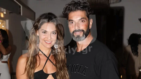 Σπύρος Μαρτίκας -  Βρισηίδα Ανδριώτου: Ερωτικά ενσταντανέ για το ερωτευμένο ζευγάρι στην Μύκονο