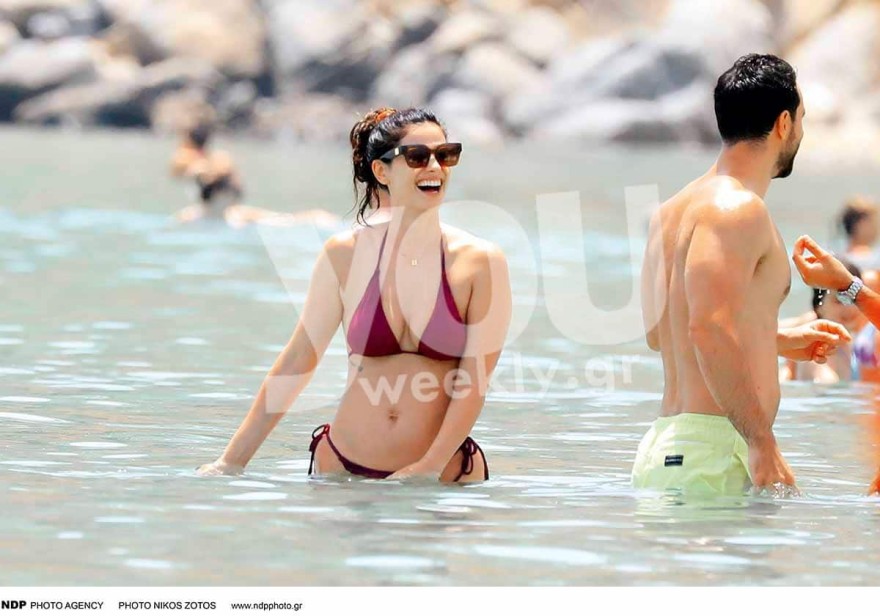 Χριστίνα Μπόμπα Μύκονος περιοδικό YOU