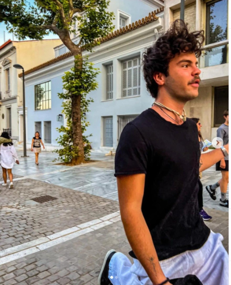 Η ανάρτηση του Άγγελου Λάτσιου