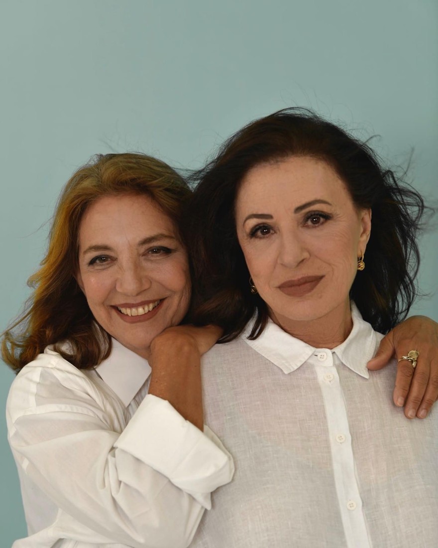 Χάρις Αλεξίου παράσταση