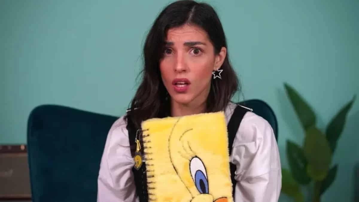 Σάλος με την Άννα - Μαρία Βέλλη: Σκαρφίστηκε στιχάκι με ομοιοκαταληξία...Μητσοτάκη και δίχασε το Twitter