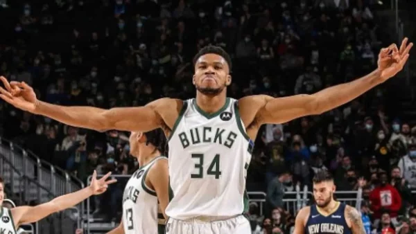 Μετά τον Light είναι ο επόμενος αγαπημένος καλλιτέχνης του - Η ανάρτηση του Αντετοκούνμπο με τον Αργυρό