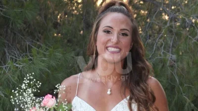 Survivor 5 - τελικός: Ντυμένη... νύφη η Ασημίνα - Εμφανίστηκε με λευκό φόρεμα και ανθοδέσμη στα χέρια