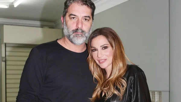 Κυκλοφόρησε το νέο τραγούδι της Δέσποινας Βανδή - Το σχόλιο του Βασίλη Μπισμπίκη
