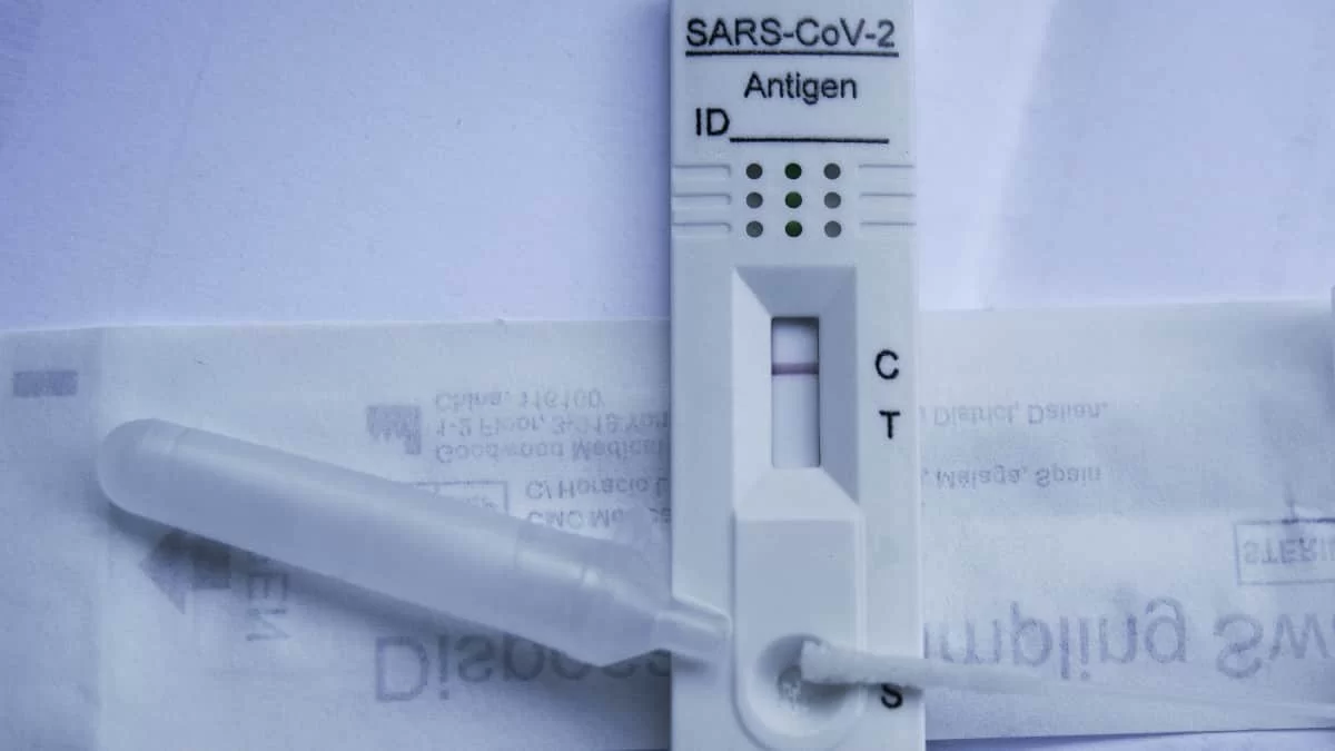 Επιστρέφει η χρήση μάσκας από τον Σεπτέμβρη - Τρία νέα μέτρα για την πανδημία