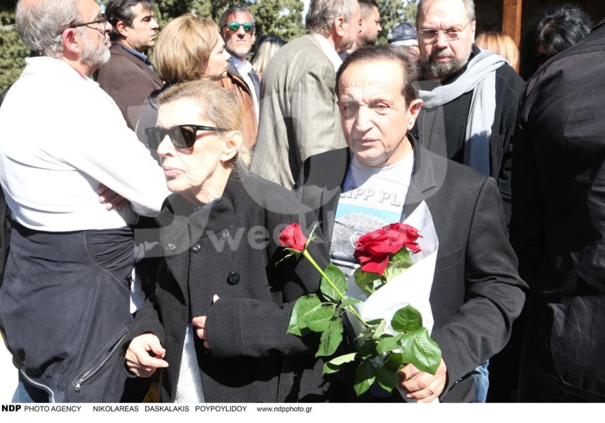 Ντίνα Κώνστα