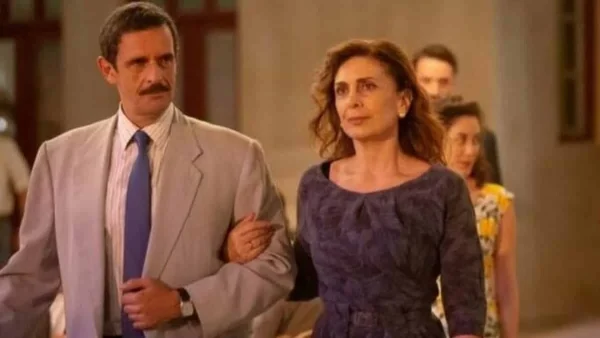 «Άγριες Μέλισσες»: ''Αντίο σε ένα μεγάλο έρωτα'' - Μεγάλη συγκίνηση στο twitter για την τελευταία σκηνή Δούκα - Μυρσίνης