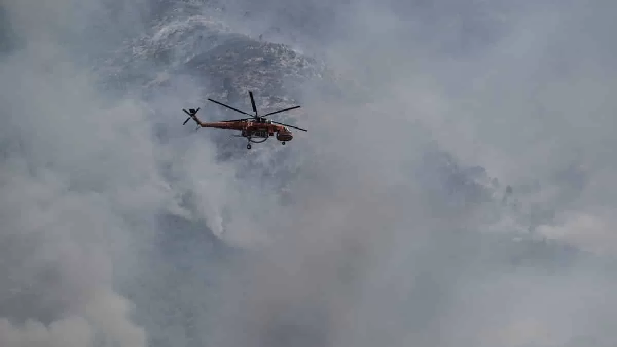 Φωτιά τώρα στον Ασπρόπυργο