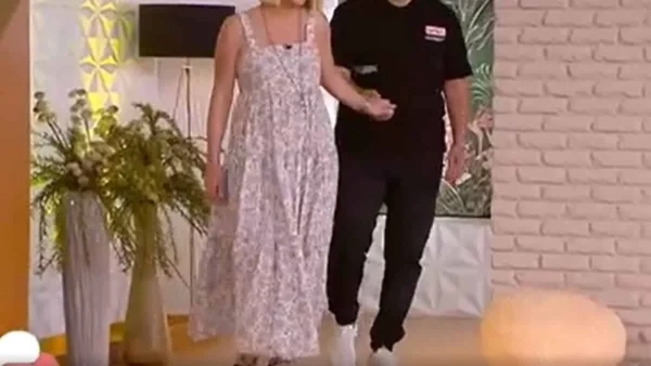 Έκανε την πρώτη της εμφάνιση με φουσκωμένη κοιλίτσα στο Love it σήμερα 14/7 - Με κοντό εντυπωσιακό ξανθό καρέ