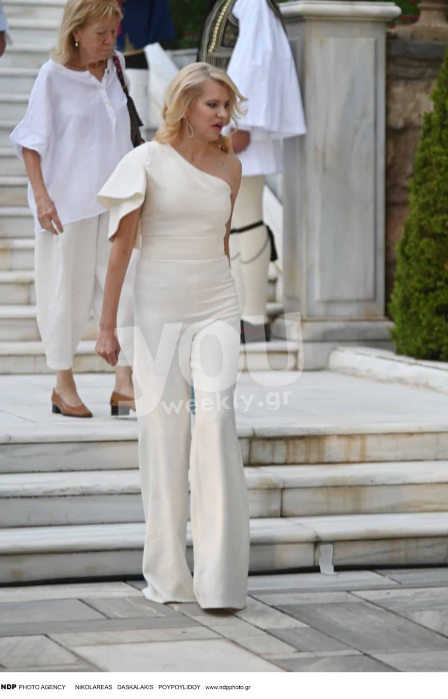  Θεοδώρα Τζάκρη