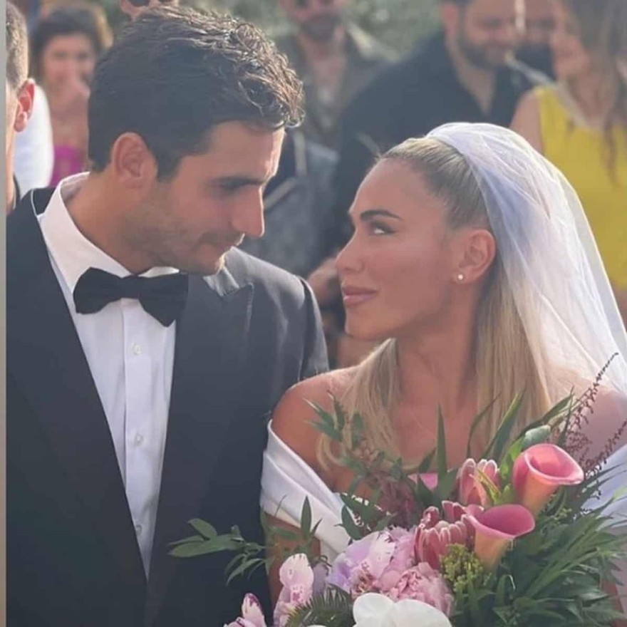 Οι ευχές της Ζώζας Μεταξά για το γάμο της κόρης της