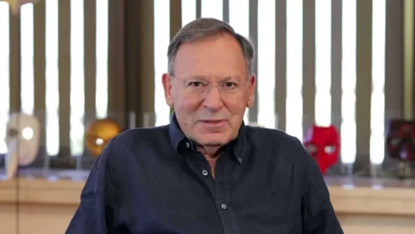 ''Yπάρχει ένας µιµητισµός, ό,τι έβαλε µια γυναίκα πάει και η άλλη...'' - o Aνδρέας Φουστάνος αποκαλύπτει για τις πλαστικές επεμβάσεις