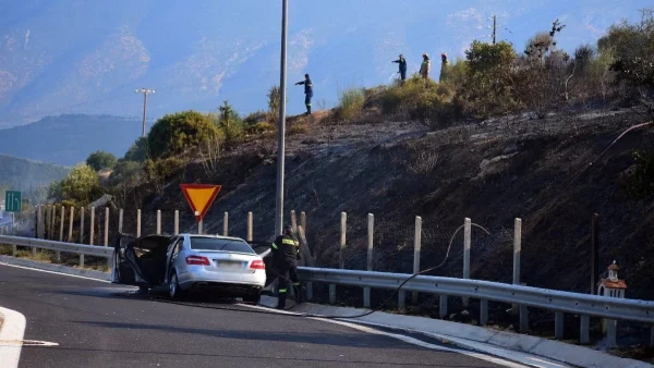 Φωτιά τώρα στην Κηφισιά