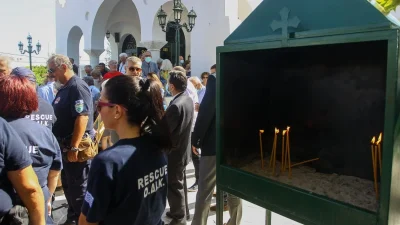 Zητούν δικαίωση για τους 103 νεκρούς - Παρέμβαση δικηγόρων για τη φονική πυρκαγιά στο Μάτι