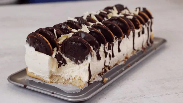 Το απόλυτο γιαουρτογλυκό με μπισκότα από την Αργυρώ Μπαρμπαρίγου - Εύκολο και με ελάχιστα υλικά