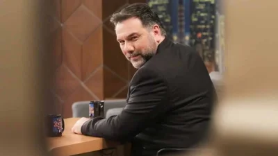 Τα πάνω κάτω στους διαδρόμους του ΑΝΤ1 με τον Γρηγόρη Αρναούτογλου - Ανακοινώθηκε πως...