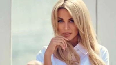 Κουράστηκε να κρύβεται - Η ολόσωμη φωτογραφία της Σπυροπούλου με μαγιό που λέει πολλά για την εγκυμοσύνη