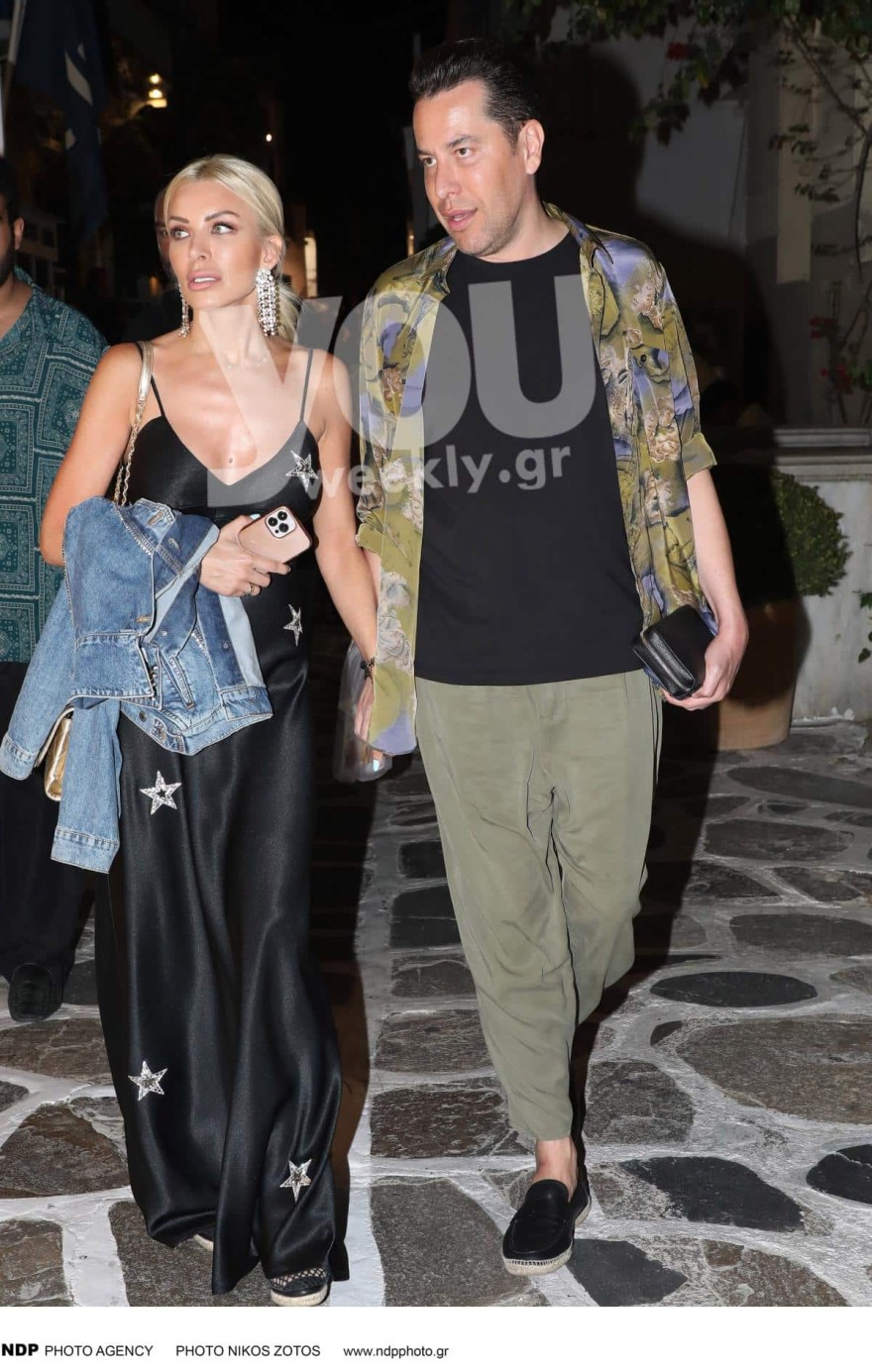 Κατερίνα Καινούργιου και Χάρης Σιανίδης χέρι-χέρι στη Μύκονο