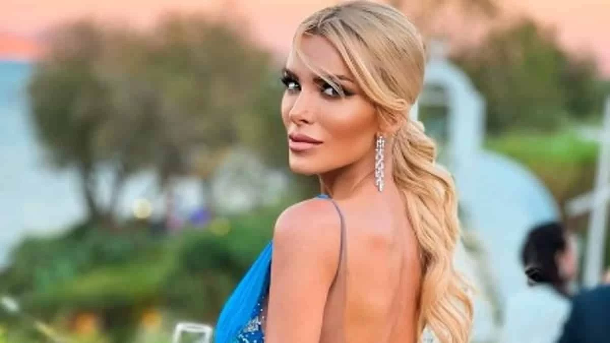 Μετά τον γάμο στην Πάρο σε beach bar της Βούλας - Εκεί πέτυχε ο φωτογραφικός φακός Καινούργιου και Τσαγκρίδη