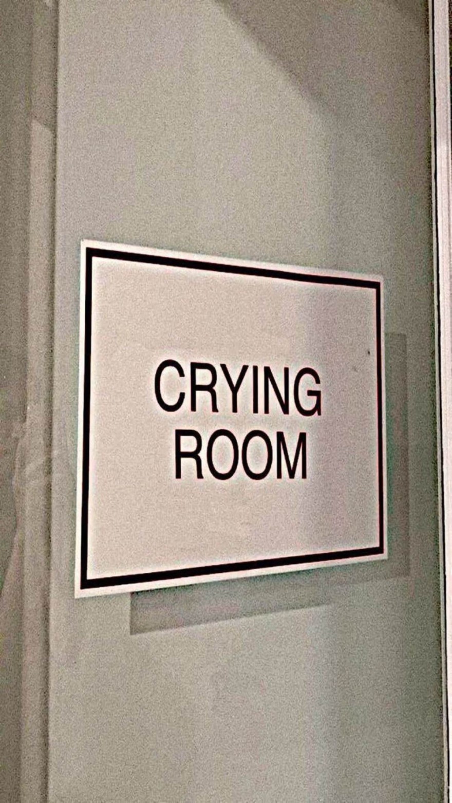  αινιγματικές αναρτήσεις της Καινούργιου