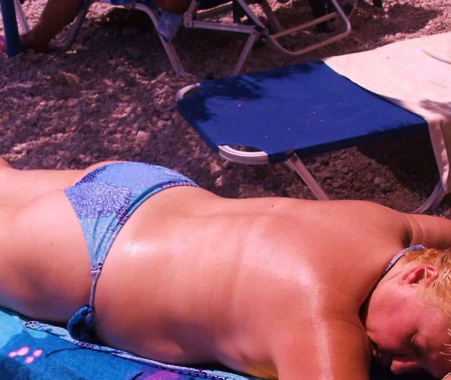 Topless η Καίτη Φίνου