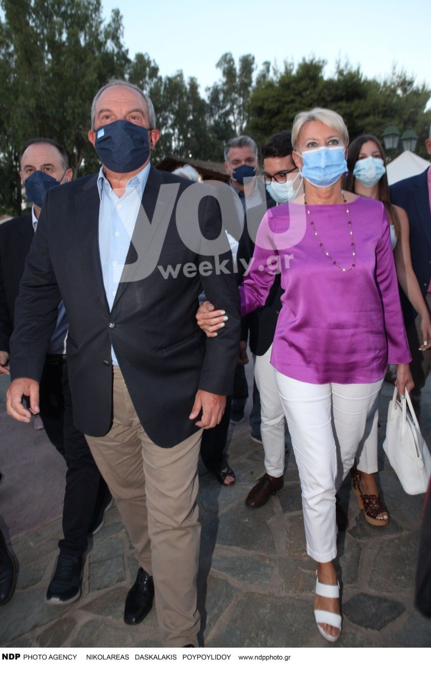 Κώστας Καραμανλής και Νατάσσα Παζαίτη στη συναυλία του Ξαρχάκου