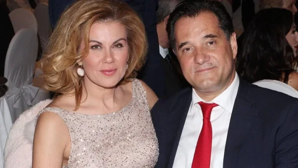 ''Σεβαστείτε την πια, φτάνει!'': Πυρ και μανία ο Άδωνις για τις ψεύτικες φήμες που κυκλοφορούν για τη Μανωλίδου