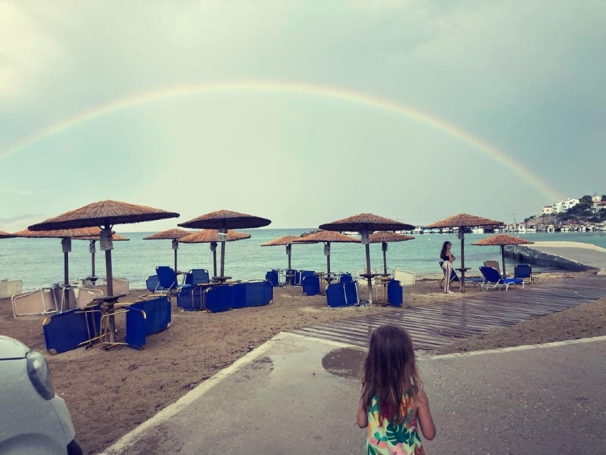 Η κόρη του Δημήτρη Λάλου στις διακοπές τους