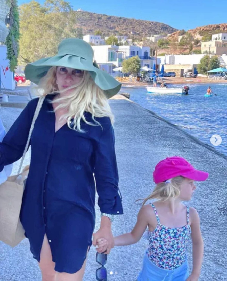 Ανάρτηση Ελένης Μενεγάκη 