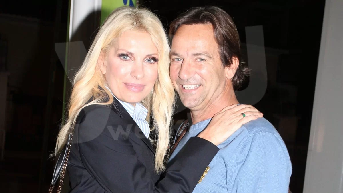 Η αντίδραση της Ελένης Μενεγάκη σε σχόλιο που δέχτηκε από follower κάτω από την ανάρτηση με τον Μάκη Παντζόπουλο