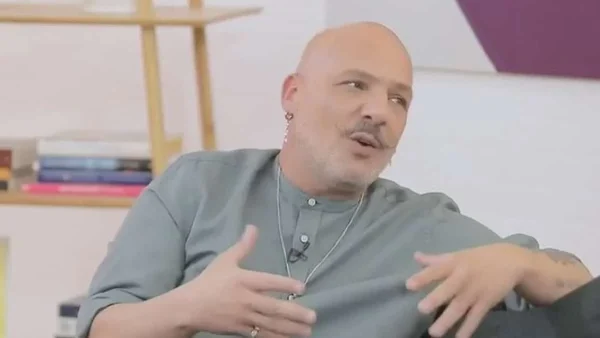 «Δεν ξέραμε τι έπρεπε να γίνει, φέτος δεν υπήρχε...» - Ο Μουτσινάς "σπάει" τη σιωπή του για τα νούμερα τηλεθέασης