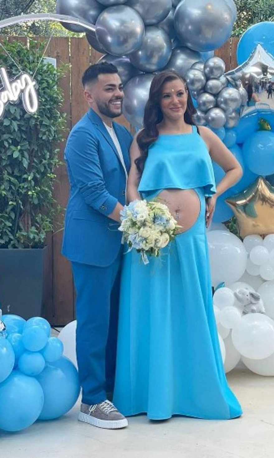  Η πρώτη ανάρτηση της Νάργες μετά τον γάμο και το babyshower