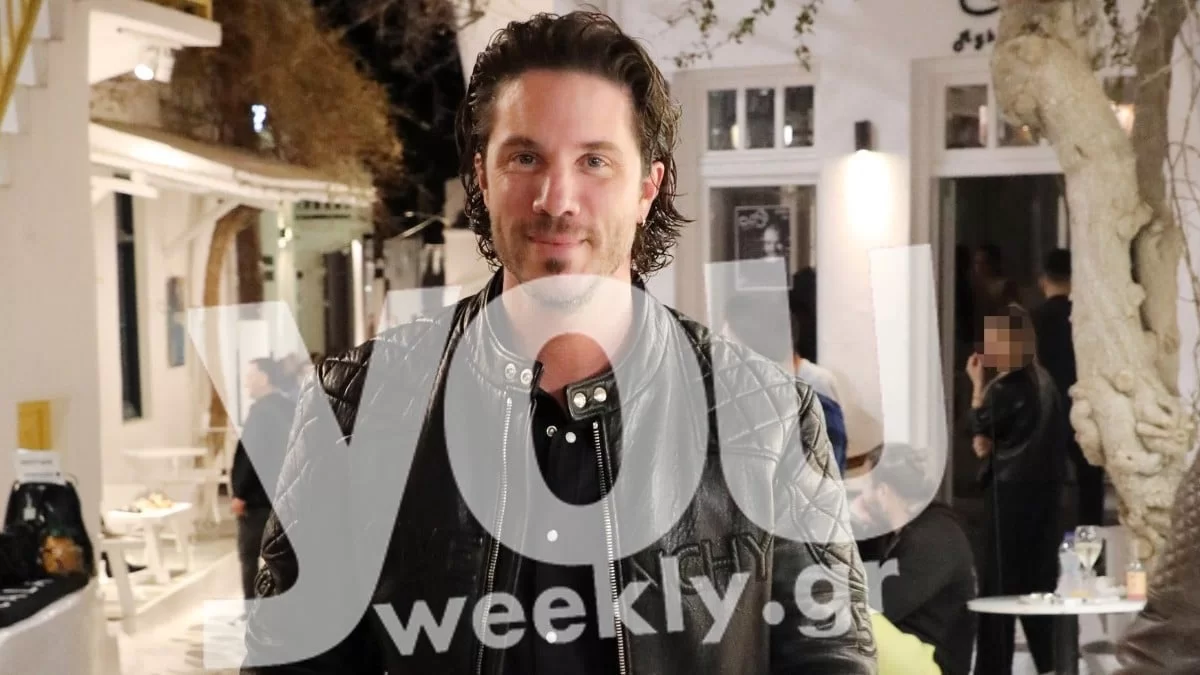 Τούρτα πέντε ορόφων περίμενε τον Νίκο Οικονομόπουλο στη σκηνή - Η συγκινητική έκπληξη