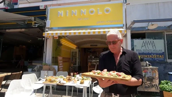 Ο Τάσος Δούσης προτείνει το καλύτερο παγωτό και brunch στα Βόρεια!