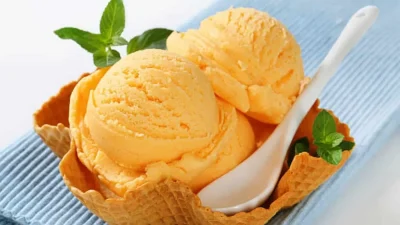Θα "γλύφετε" τα δάχτυλά σας - Εύκολο παγωτό ροδάκινο από την Αργυρώ Μπαρμπαρίγου