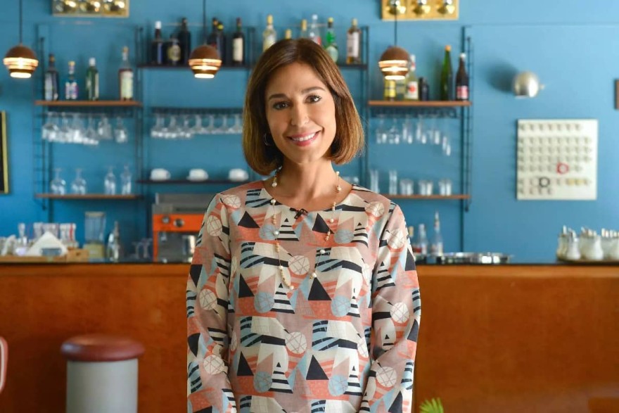 Η Κατερίνα Παπουτσάκη στο νέο κύκλο της σειράς της ΕΡΤ «Τα καλύτερά μας χρόνια»