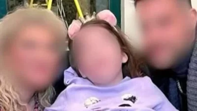 Πάτρα: Αδειάζουν το σπίτι της οικογένειας Δασκαλάκη - Η φωτογραφία που κάνει το γύρο του διαδικτύου