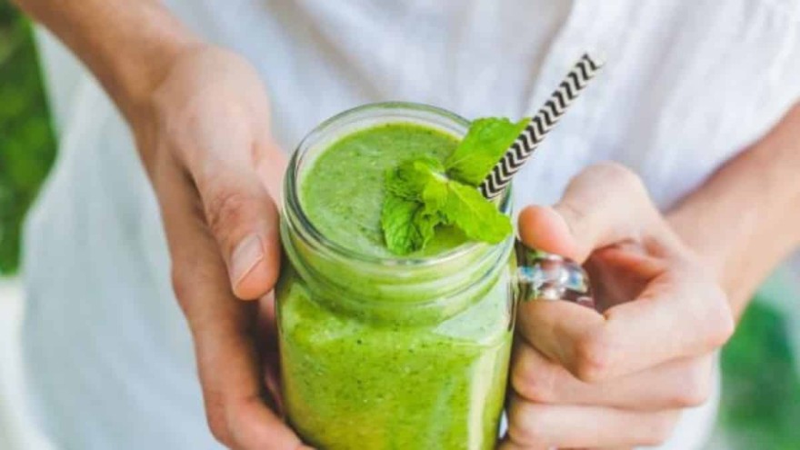 Αδυνατιστικό σπιτικό ρόφημα