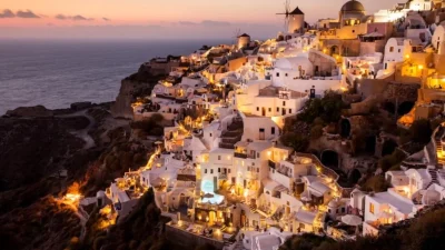 Νεκρή γυναίκα εντοπίστηκε στη Σαντορίνη