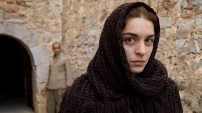 «Μια νύχτα του Αυγούστου»: Η Γιουλίκα Σκαφιδά δημοσιεύει τις πρώτες φωτογραφίες από τα γυρίσματα της πολυαναμενόμενης σειράς