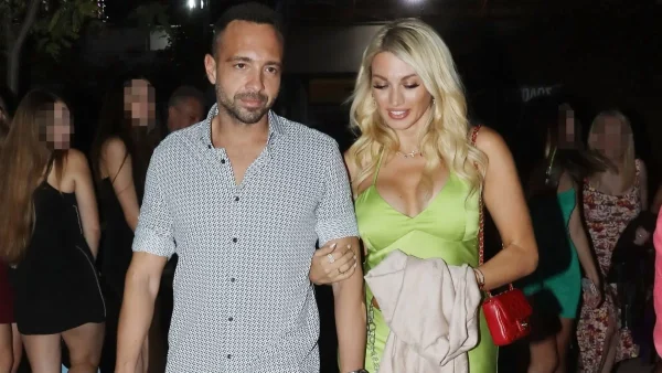 Δωμάτιο ντουλάπα με άπειρα καλλυντικά και παπούτσια - Βίντεο από το νέο σπίτι Σπυροπούλου & Σταθοκωστόπουλου