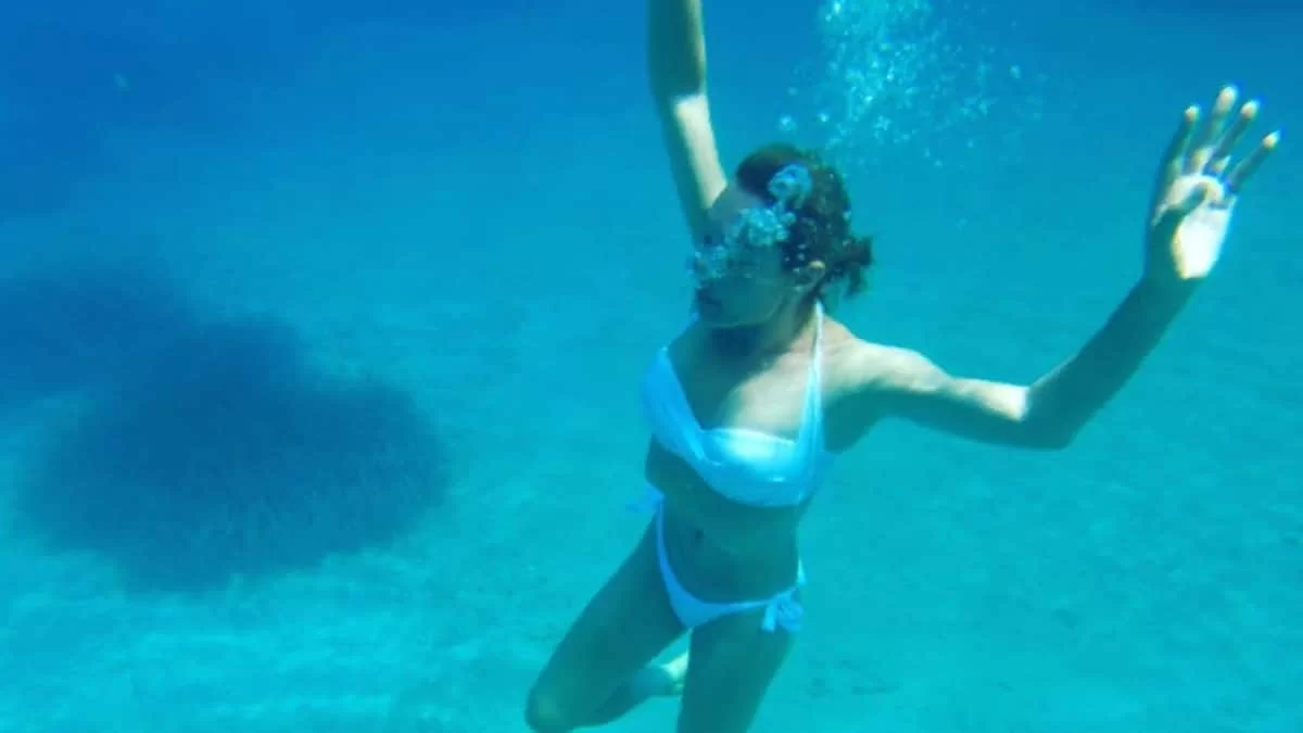 Σε κρυφή παραλία στην Καστό Τατιάνα Στεφανίδου και Νίκος Ευαγγελάτος - Βίντεο ντοκουμέντο