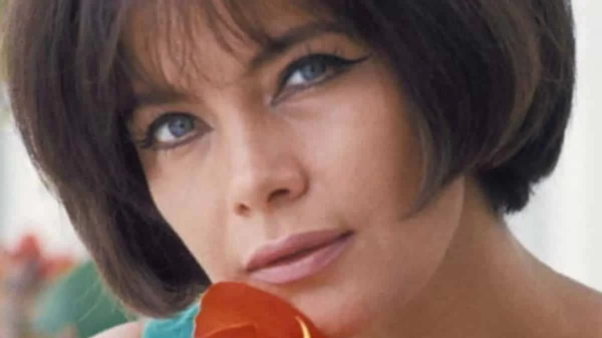 Είδε για πρώτη φορά το "φως" - Αδημοσίευτη φωτογραφία της Τζένης Καρέζη 30 χρόνια μετά το θάνατό της