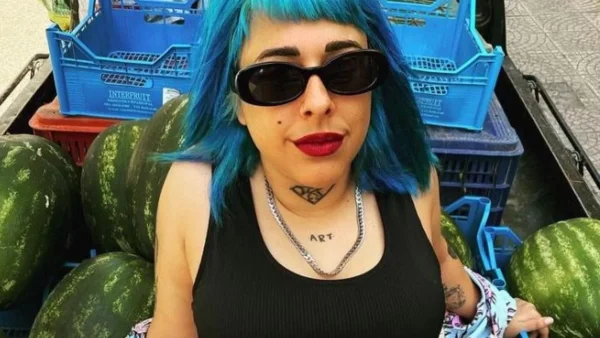 "Με βλέπουν σαν μηχάνημα παρά σαν άνθρωπο" - Έξω φρενών η Super Κική με τα μηνύματα που έλαβε