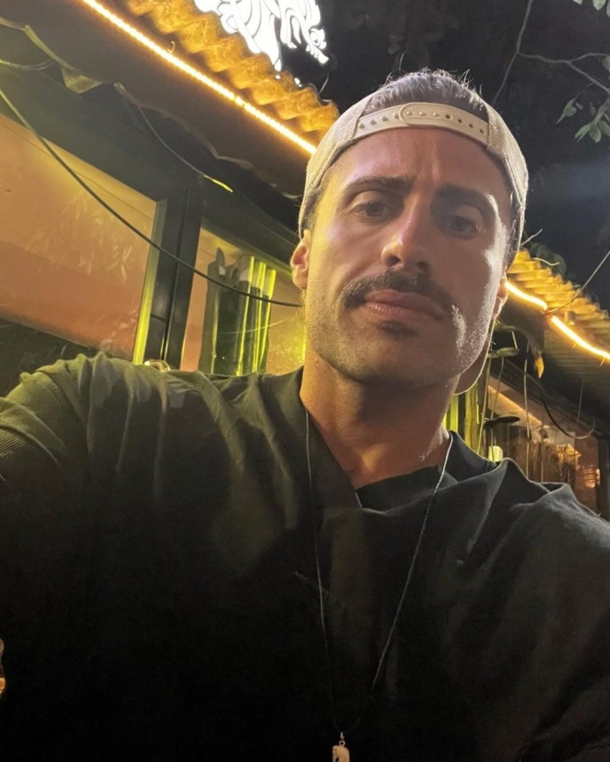 Η αλλαγή στην εμφάνιση του Κωνσταντίνου Βασάλου