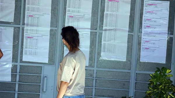 Πανελλήνιες 2022 - Πριν τις 15 Αυγούστου οι βάσεις σύμφωνα με την Κεραμέως