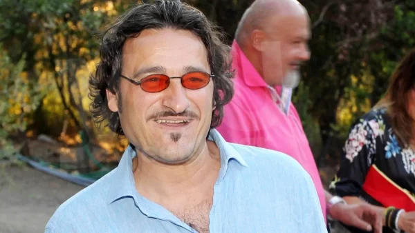 Ο Βασίλης Χαραλαμπόπουλος "κατακεραύνωσε" τον Λιγνάδη - «Διαπιστώθηκε ότι ήταν βιαστής»