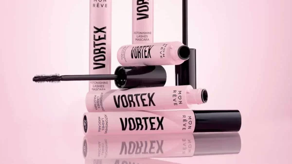 Astonishing lashes in a single coat!