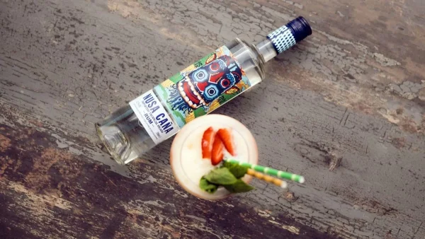 Ρούμι Nusa Caña: Από την Ινδονησία με αγάπη!