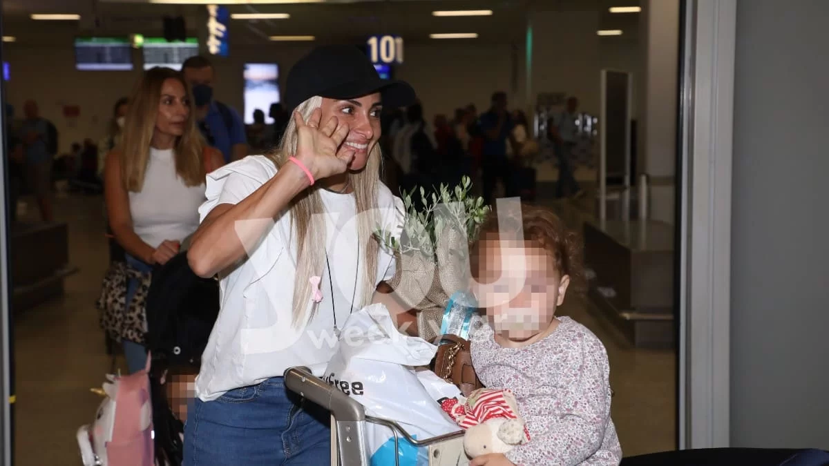 Βουνό οι βαλίτσες και το μωρό μαζί της - Επέστρεψε στο Βενιζέλος η Μιλλούση μετά τη νίκη του Πετρούνια στο Μόναχο